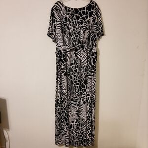 I.N. Studio Elegant Black and White Short Sleeve Maxi Dress Size 20